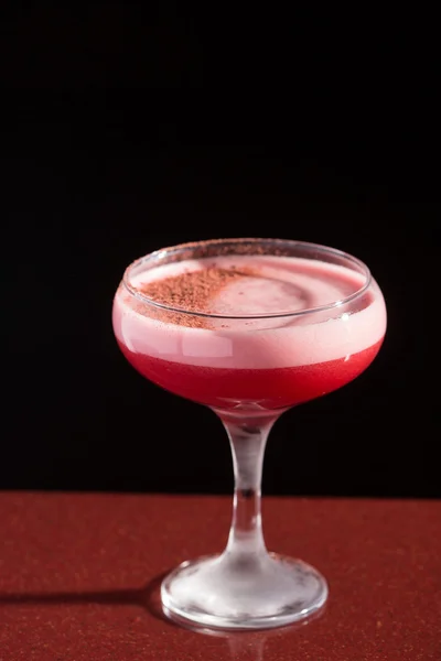 Glass with the red cocktail — Stock Photo, Image