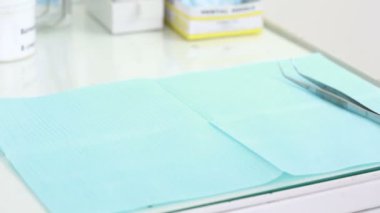 diş hekimi tablo araçları ortaya konuyor