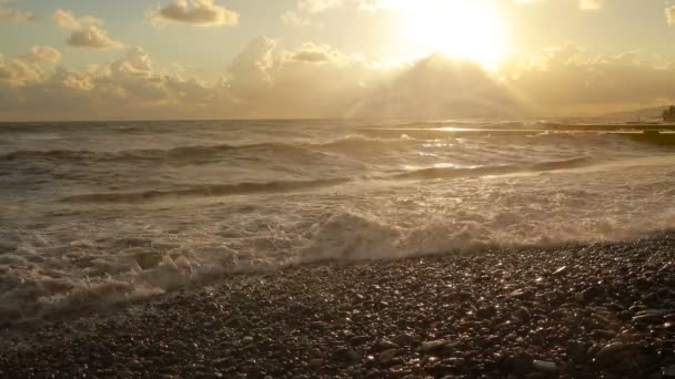 Girl undresses at the sea. silhouette of a beautiful woman. — Stock Video