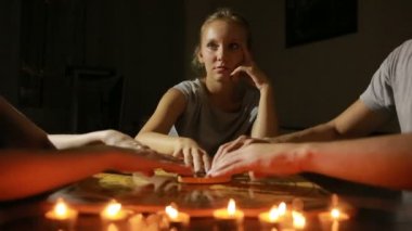Grup bir spiritualistic, insan. ruhları derler