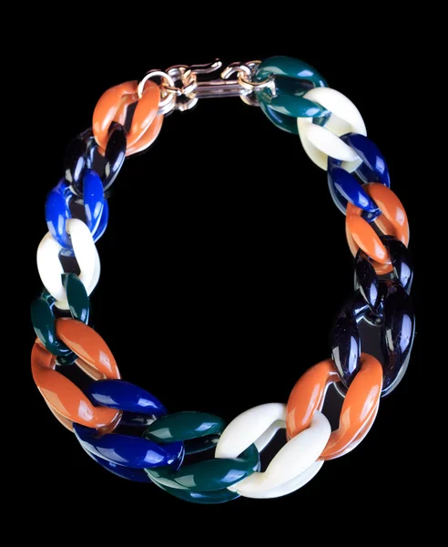 Collier en plastique. multicolore — Photo