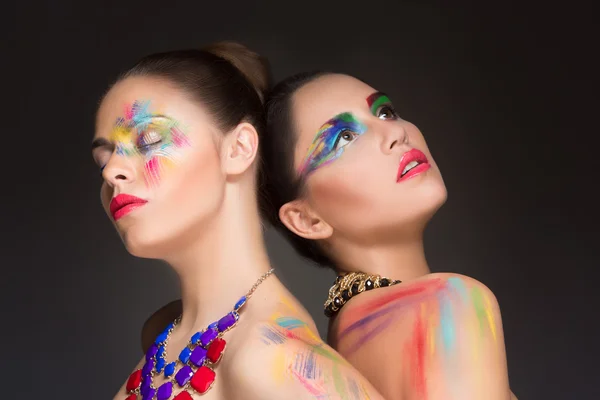 Dívky. make-up barevné malování malování, — Stock fotografie