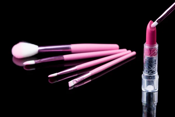 Makyaj ve fırçalar kozmetik seti — Stok fotoğraf