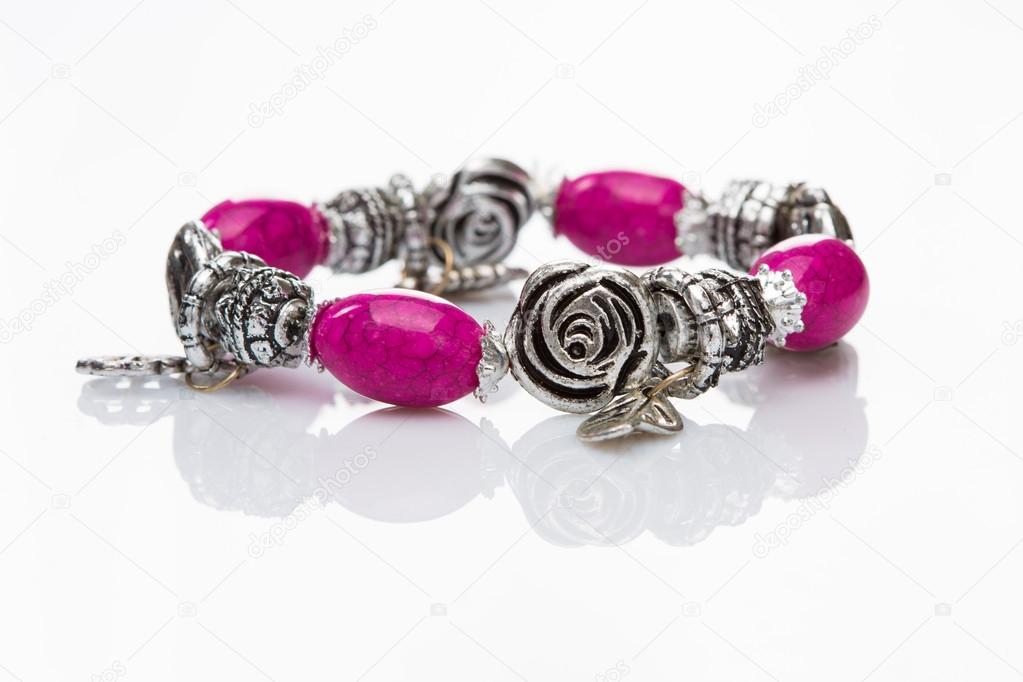 multicolored beads bracelet in the form of roses