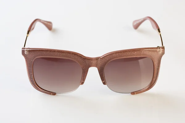 Sonnenbrille weißer Hintergrund — Stockfoto
