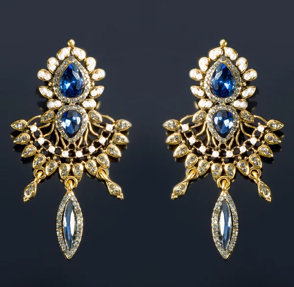 Αχλάδι διαμάντια σκουλαρίκια — Φωτογραφία Αρχείου