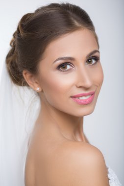 Güzel gelin.