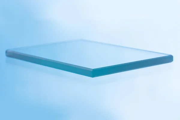 Ambulerande glasfiber för pultrision process. fönster glasfiber profil tillverkning. — Stockfoto