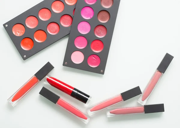 Een aantal professionele make-up artiest. Anders Lipstick — Stockfoto