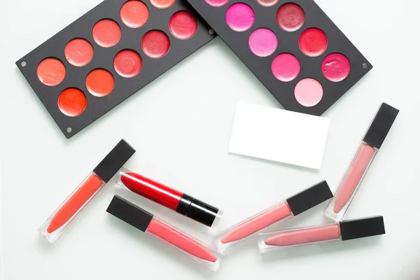 Een aantal professionele make-up artiest. Anders Lipstick — Stockfoto