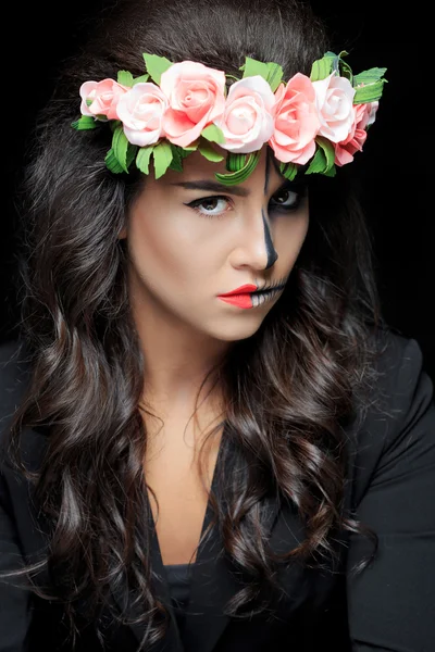 A csontváz make-up a gyönyörű nő — Stock Fotó