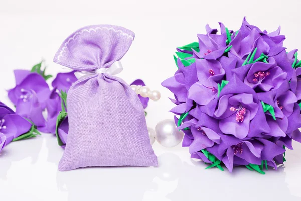 Bouquet Artificial purple flowers — Stock Photo, Image