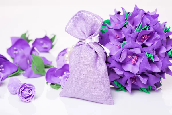 Bouquet Artificial purple flowers — Stock Photo, Image