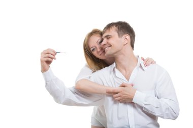 Genç çift hamilelik testi sonuçları bulma