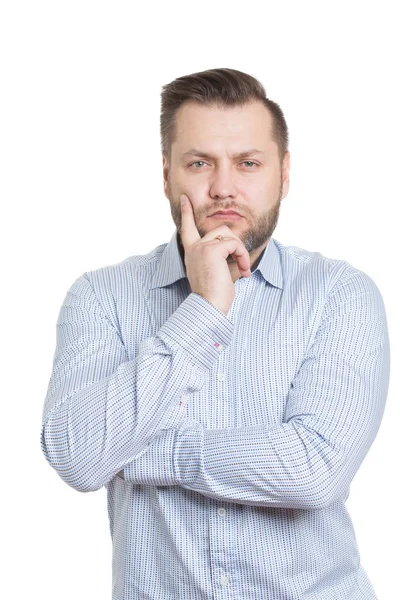 Macho adulto con barba. aislado sobre fondo blanco. dedo bajo la barbilla. gestos pensados. Decisión — Foto de Stock