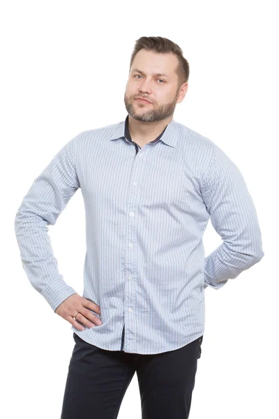 Macho adulto con barba. aislado sobre fondo blanco. hombre agresivo listo para la acción — Foto de Stock