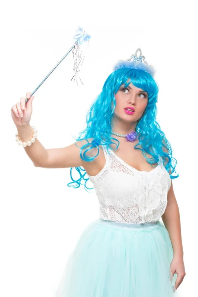 Menina sexy em um traje de fada. peruca azul. Isolado em fundo branco. varinha mágica acenando — Fotografia de Stock