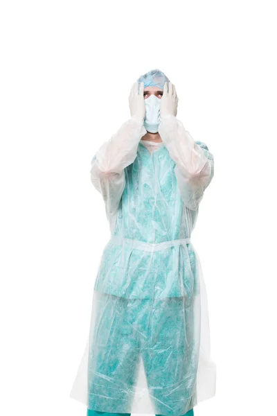 Retrato de cirurgião. rosto coberto com as mãos. triste. isolado em fundo branco — Fotografia de Stock