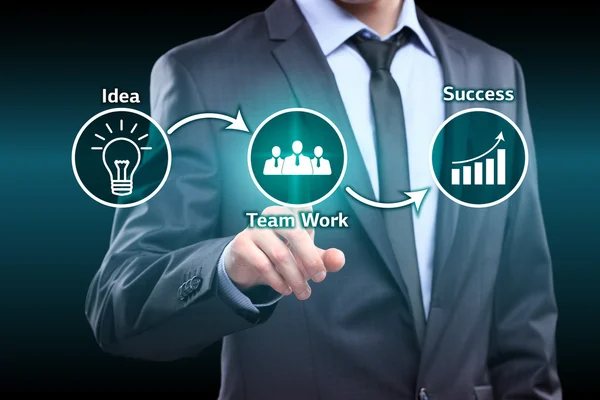 Business man pressing idea team work success virtual button. концепция — стоковое фото