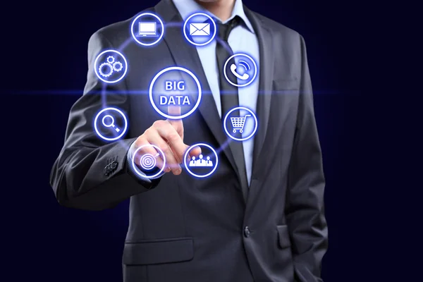 Analist tıklatın düğmesini metin veri madenciliği ile.