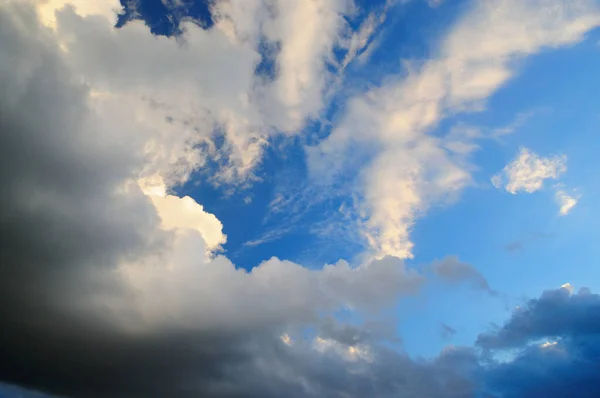 Dark Storm Clouds Stretching Horizon — Stock Photo, Image