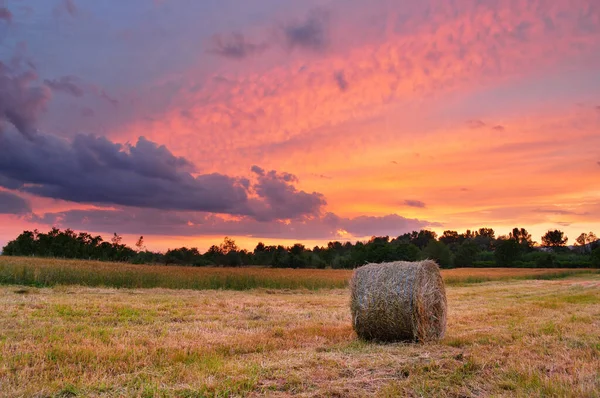 Hay Bale Field Colorful Sunset — Stock Photo, Image