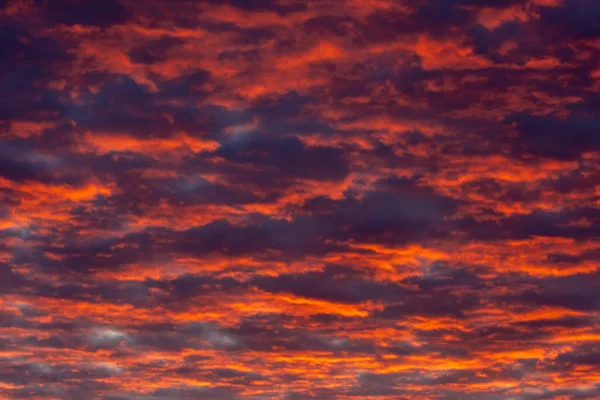 Very Intense Colored Clouds Sunrise — Stock Photo, Image