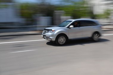 Hızla araba seyahat