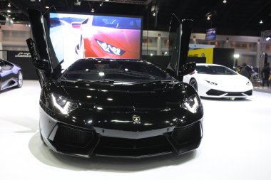 Bangkok - 31 Mart : Lamborghini huracan siyah otomobil üzerinde 37 Bangkok Uluslararası Tayland Otomobil Fuarı'nda 31 Mart 2016 Bangkok, Tayland
