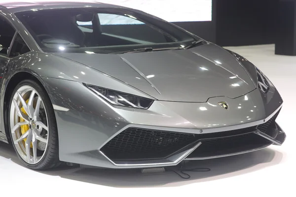 Bangkok - 31 de marzo: Lamborghini huracán en coche gris en el 37th Bangkok International Thailand Motor Show 2016 el 31 de marzo de 2016 en Bangkok, Tailandia — Foto de Stock