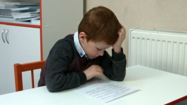 Altı yaşında çocuk sınıf