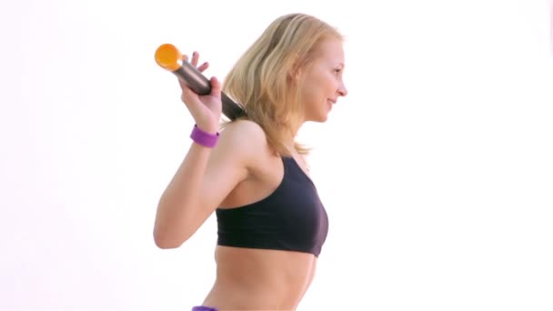 Fitness. Aeróbicos con barra de cuerpo — Vídeo de stock