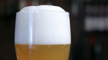 Cam closeup bira