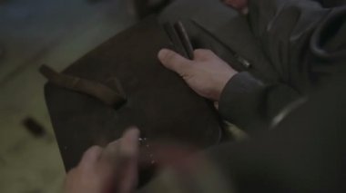 Saldırı bir askerin elinde eşleyin. Dünya Savaşı. Savaş yeniden inşası