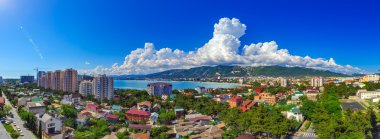 Gelendzhik resort-kasaba farklı zamanlarda gün ve farklı mevsimlerde