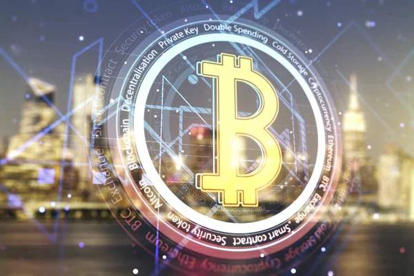 Dvojitá expozice kreativního symbolu Bitcoin na pozadí rozmazaných kancelářských budov. Koncept těžebního a blockchainu — Stock fotografie