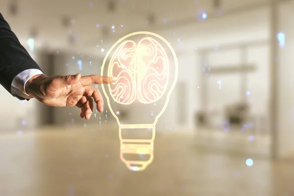 Muž klikne na abstraktní virtuální žárovky ilustrace s lidským mozkem na rozmazaném kancelářském pozadí, budoucí koncept technologie. Multiexpozice — Stock fotografie