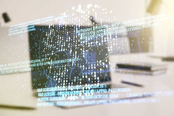 現代のラップトップの背景にコード頭蓋骨イラストの創造的な概念。ハッキングとフィッシングの概念。多重露光 — ストック写真