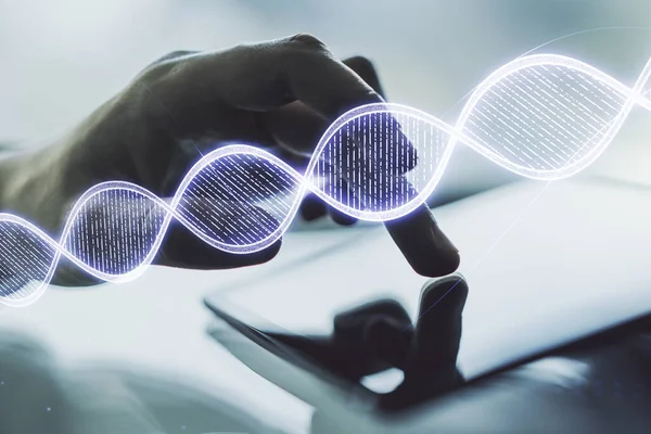Desenho de DNA criativo e mão trabalhando com um tablet digital em segundo plano, biotecnologia e conceito genético. Multiexposição — Fotografia de Stock