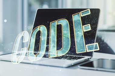 Modern bilgisayar arka planında yaratıcı kod kelime işareti, uluslararası yazılım geliştirme kavramı. Çoklu pozlama