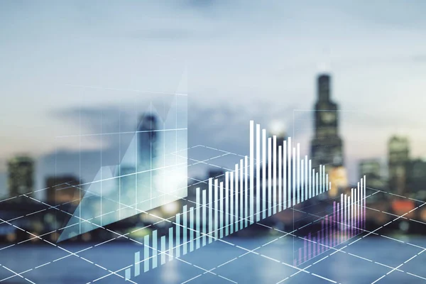 Holograma gráfico financeiro virtual abstrato sobre o fundo de arranha-céus embaçados, conceito financeiro e de negociação. Multiexposição — Fotografia de Stock