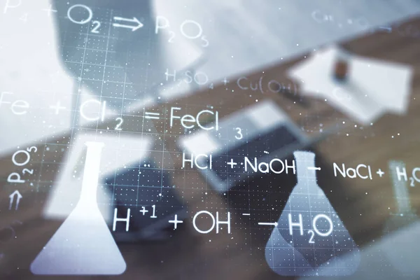 Dupla exposição do conceito de química criativa e desktop moderno com laptop em segundo plano, pesquisa e desenvolvimento conceito — Fotografia de Stock