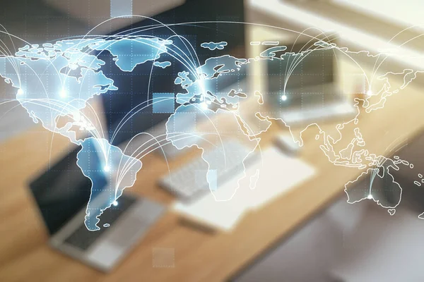 Abstrakte grafische digitale Weltkarte mit Verbindungen und modernem Desktop mit PC im Hintergrund, Globalisierungskonzept. Mehrfachexposition — Stockfoto