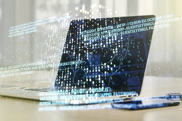 Δημιουργικό ολόγραμμα κρανίου κώδικα σε σύγχρονο φόντο υπολογιστή, ηλεκτρονικό έγκλημα και hacking έννοια. Πολλαπλών ανοιγμάτων — Φωτογραφία Αρχείου