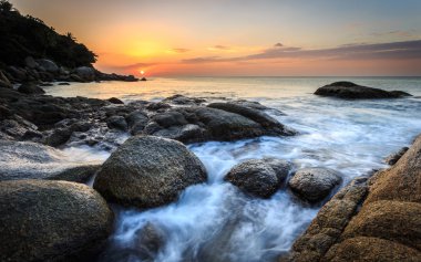 Karon Beach Phuket güzel gün batımı 