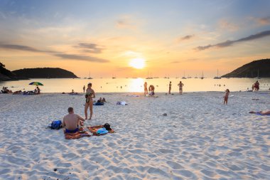 Phuket, Tayland - 7 Ocak: Kimliği belirsiz kişi vardır sakin ol.