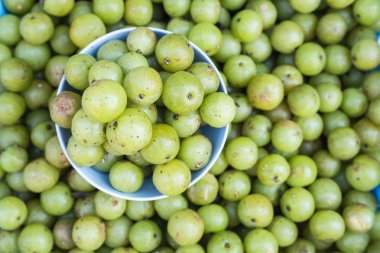Üstten Görünüm yerel Tay yeşil bektaşi üzümü meyve içinde Chiang Mai çarşı