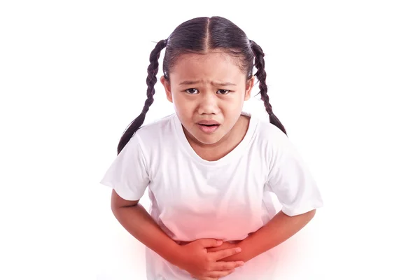 Porträt eines jungen asiatischen Mädchens isoliert auf weiß: Magenschmerzen con — Stockfoto