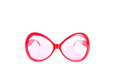 Siyah gözlükleri beyaz izole kapatmak