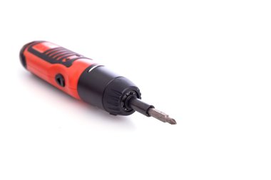 Kırmızı Akülü tornavida ya da matkap üzerinde beyaz backgr izole